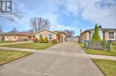 8149 Paddock Trail Drive Niagara Falls (213 - Ascot) Ontario L2H1W9