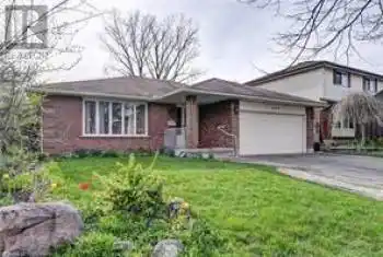 125 Biehn Drive, Kitchener, Ontario N2R1M6, 5 Bedrooms Bedrooms, ,3 BathroomsBathrooms,All Houses,For Sale,Biehn,X12063587