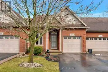 23 Iron Bridge Court, Haldimand, Ontario N3W0A4, 2 Bedrooms Bedrooms, ,3 BathroomsBathrooms,All Houses,For Sale,Iron Bridge,X12063691