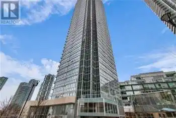 2916 HIGHWAY 7 Unit# 3207, Concord, Ontario L4K0K6, 2 Bedrooms Bedrooms, ,2 BathroomsBathrooms,Condo,For Sale,HIGHWAY 7,40713913