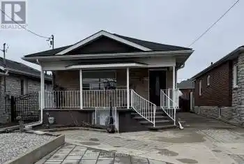 92 Foxwell Street, Toronto (Rockcliffe-Smythe), Ontario M6N1Z5, 5 Bedrooms Bedrooms, ,3 BathroomsBathrooms,All Houses,For Sale,Foxwell,W12062762