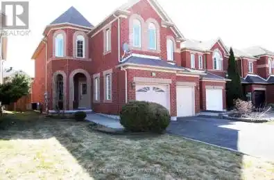17 Craddock Street Vaughan (Maple) Ontario L6A2R9