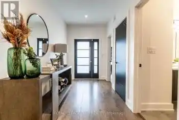 8 Stickles Street, Pelham (662 - Fonthill), Ontario L3C3C3, 2 Bedrooms Bedrooms, ,2 BathroomsBathrooms,All Houses,For Sale,Stickles,X12064049