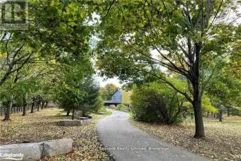 133 ARROWHEAD Road, Blue Mountains, Ontario L9Y0T5, 5 Bedrooms Bedrooms, ,3 BathroomsBathrooms,All Houses,For Rent,ARROWHEAD,X12064100