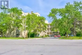 1300 Marlborough Court Unit# 523, Oakville (1005 - FA Falgarwood), Ontario L6H2S2, 3 Bedrooms Bedrooms, ,2 BathroomsBathrooms,Condo,For Sale,Marlborough,W12064130