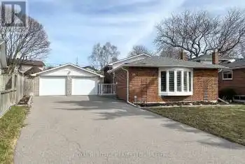 154 Clements Road, Ajax (South East), Ontario L1S1L7, 4 Bedrooms Bedrooms, ,2 BathroomsBathrooms,All Houses,For Sale,Clements,E12064204