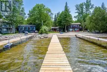 230 Robins Point Road, Tay (Victoria Harbour), Ontario L0K2A0, 5 Bedrooms Bedrooms, ,2 BathroomsBathrooms,All Houses,For Sale,Robins Point,S12064442