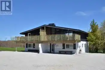 163 Tyrolean Lane, Blue Mountains, Ontario L9Y3Z2, 4 Bedrooms Bedrooms, ,2 BathroomsBathrooms,All Houses,For Sale,Tyrolean,X12064472