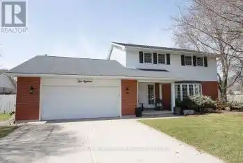 218 Riverview Drive, Strathroy Caradoc (NE), Ontario N7G2G3, 4 Bedrooms Bedrooms, ,3 BathroomsBathrooms,All Houses,For Sale,Riverview,X12064582