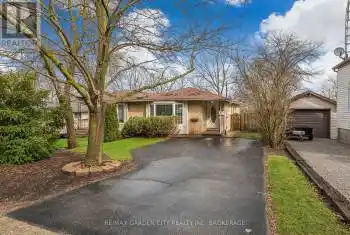 16 Dundas Crescent, St. Catharines (460 - Burleigh Hill), Ontario L2T1T3, 3 Bedrooms Bedrooms, ,2 BathroomsBathrooms,All Houses,For Sale,Dundas,X12065388