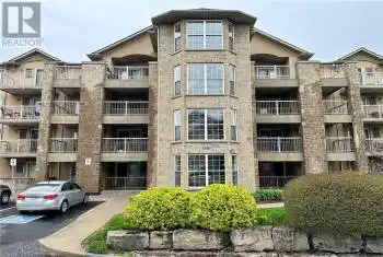 1810 WALKER'S Line Unit# 104, Burlington, Ontario L7M4V3, 2 Bedrooms Bedrooms, ,1 BathroomBathrooms,Condo,For Rent,WALKER'S,40713605