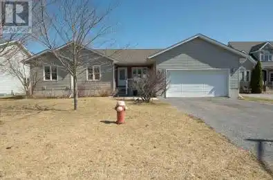 66 Davey Crescent Loyalist (54 - Amherstview) Ontario K7N1X7