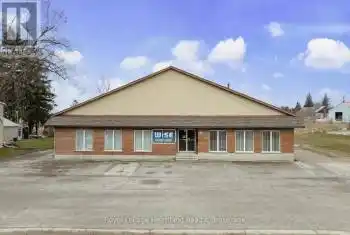 262 BAYFIELD Road, Central Huron (Clinton), Ontario N0M1L0, ,3 BathroomsBathrooms,Commercial,For Sale,BAYFIELD,X12066233