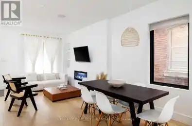 9 Norval Street Toronto (Rockcliffe-Smythe) Ontario M6N3Z1