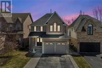12 STRATHROY Crescent, Waterdown, Ontario L8B0N5, 5 Bedrooms Bedrooms, ,4 BathroomsBathrooms,All Houses,For Sale,STRATHROY,40714237