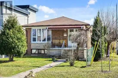 35 Beckett Avenue Toronto (Rustic) Ontario M6L2B3