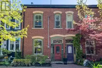 9 Sword Street, Toronto (Cabbagetown-South St. James Town), Ontario M5A3N3, 5 Bedrooms Bedrooms, ,4 BathroomsBathrooms,All Houses,For Sale,Sword,C12066551