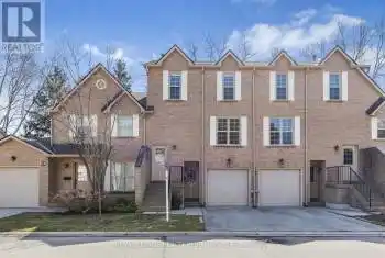 2272 Mowat Avenue Unit# 34, Oakville (1015 - RO River Oaks), Ontario L6H5L8, 3 Bedrooms Bedrooms, ,2 BathroomsBathrooms,All Houses,For Sale,Mowat,W12065616