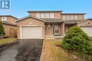 144 Genesee Drive, Oakville (1015 - RO River Oaks), Ontario L6H5Y9, 3 Bedrooms Bedrooms, ,3 BathroomsBathrooms,All Houses,For Sale,Genesee,W12066189
