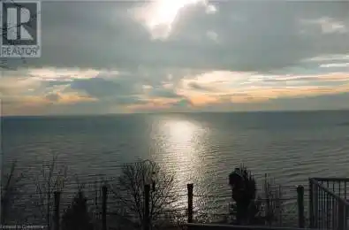 2023 MAPLE Boulevard Port Dover Ontario N0A1N2