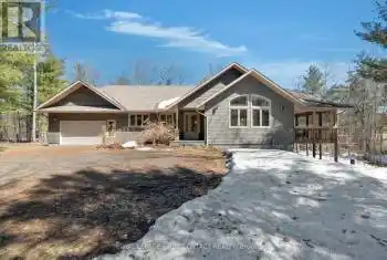 2999 Pinecone Trail, Severn, Ontario L0K2B0, 3 Bedrooms Bedrooms, ,2 BathroomsBathrooms,All Houses,For Sale,Pinecone,S12066672