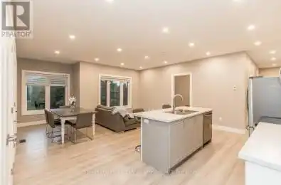 23 Delta Crescent Unit# Apartment East Gwillimbury (Holland Landing) O