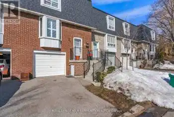 220 Royal Orchard Boulevard, Markham (Royal Orchard), Ontario L3T3E7, 3 Bedrooms Bedrooms, ,2 BathroomsBathrooms,All Houses,For Sale,Royal Orchard,N12066822