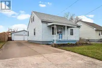 207 Gilmore Road, Fort Erie (332 - Central), Ontario L2A2M2, 4 Bedrooms Bedrooms, ,1 BathroomBathrooms,All Houses,For Sale,Gilmore,X12067033