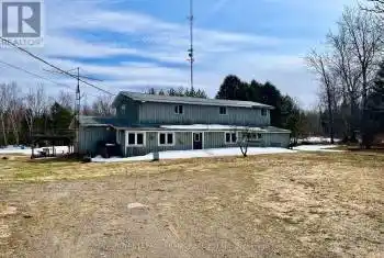 1073 Airport Road, Hastings Highlands (Herschel Ward), Ontario K0L1C0, 3 Bedrooms Bedrooms, ,1 BathroomBathrooms,All Houses,For Sale,Airport,X12067530