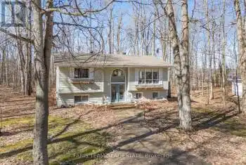 104 Silver Birch Drive, Tiny, Ontario L9M0M6, 3 Bedrooms Bedrooms, ,2 BathroomsBathrooms,All Houses,For Sale,Silver Birch,S12067487