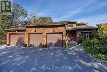 1059 Cedarwoods Drive, Frontenac (47 - Frontenac South), Ontario K0H2W0, 5 Bedrooms Bedrooms, ,4 BathroomsBathrooms,All Houses,For Sale,Cedarwoods,X12066710