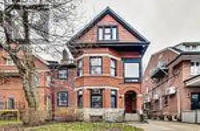 72 Walmer Road Toronto (Annex) Ontario M5R2X7