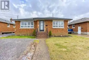 86 Richmond Street, Thorold (557 - Thorold Downtown), Ontario L2V3H1, 5 Bedrooms Bedrooms, ,2 BathroomsBathrooms,All Houses,For Sale,Richmond,X12067699