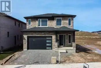 111 Acacia Road, Pelham (662 - Fonthill), Ontario L0S1E6, 3 Bedrooms Bedrooms, ,3 BathroomsBathrooms,All Houses,For Sale,Acacia,X12067618