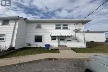 12 Caen Court, Prince Edward County (Hallowell Ward), Ontario K0K2T0, 2 Bedrooms Bedrooms, ,1 BathroomBathrooms,All Houses,For Rent,Caen,X12067810