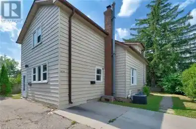 227 FAIRWAY Road Kitchener Ontario N2A2N7