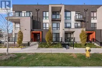 16 Marquette Avenue Unit# 3, Toronto (Englemount-Lawrence), Ontario M6A0E1, 2 Bedrooms Bedrooms, ,1 BathroomBathrooms,All Houses,For Sale,Marquette,C12067921