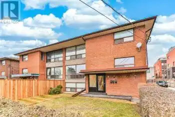 72 Winston Park Boulevard Unit# #3, Toronto (Downsview-Roding-CFB), Ontario M3K1C3, 3 Bedrooms Bedrooms, ,1 BathroomBathrooms,All Houses,For Rent,Winston Park,W12068000