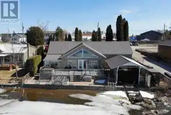 14 Oriole Road, Kawartha Lakes (Fenelon Falls), Ontario K0M1N0, 3 Bedrooms Bedrooms, ,2 BathroomsBathrooms,All Houses,For Sale,Oriole,X12068518