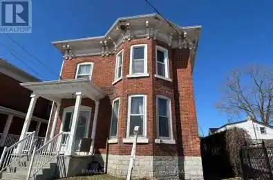 11 Bridge Street Unit# west Greater Napanee Ontario K7R2C2