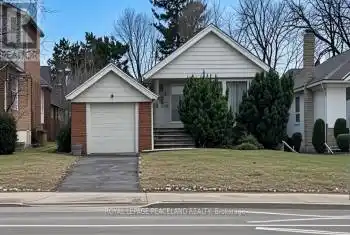 173 York Mills Road, Toronto (Bridle Path-Sunnybrook-York Mills), Ontario M2L1K6, 6 Bedrooms Bedrooms, ,2 BathroomsBathrooms,All Houses,For Rent,York Mills,C12068825