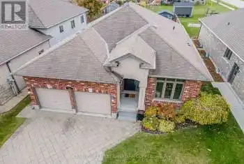 104 Walnut Grove Place, Lucan Biddulph (Lucan), Ontario N0M2J0, 4 Bedrooms Bedrooms, ,3 BathroomsBathrooms,All Houses,For Sale,Walnut Grove,X12068659