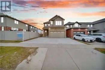 11 WILLOWRUN Drive, Kitchener, Ontario N2A0H5, 6 Bedrooms Bedrooms, ,4 BathroomsBathrooms,All Houses,For Sale,WILLOWRUN,40714695