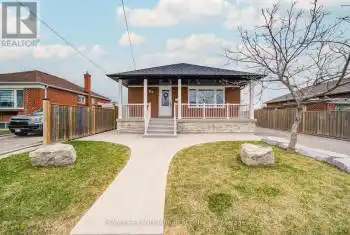 65 Cuffley Crescent, Toronto (Downsview-Roding-CFB), Ontario M3K1X4, 4 Bedrooms Bedrooms, ,2 BathroomsBathrooms,All Houses,For Sale,Cuffley,W12069002