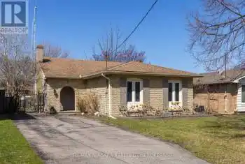 7 Ameer Drive, St. Catharines (437 - Lakeshore), Ontario L2N3S9, 4 Bedrooms Bedrooms, ,2 BathroomsBathrooms,All Houses,For Sale,Ameer,X12068719