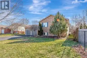 3 EMERSON Court, Paris, Ontario N3L4B3, 4 Bedrooms Bedrooms, ,2 BathroomsBathrooms,All Houses,For Sale,EMERSON,40710162