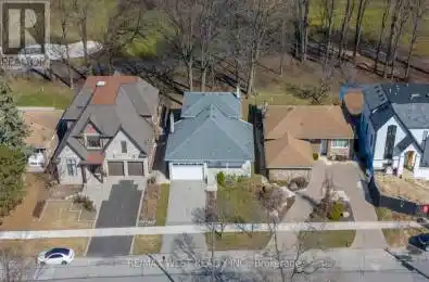28 Braywin Drive Toronto (Kingsview Village-The Westway) Ontario M9P2P