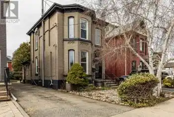 89 CROOKS Street, Hamilton (Strathcona), Ontario L8R2Z8, 3 Bedrooms Bedrooms, ,2 BathroomsBathrooms,All Houses,For Sale,CROOKS,X12069695