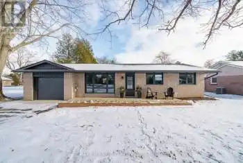 4 Ryerse Crescent, Norfolk (Port Dover), Ontario N0A1N6, 3 Bedrooms Bedrooms, ,3 BathroomsBathrooms,All Houses,For Sale,Ryerse,X12069732