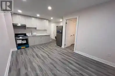 1324B GERRARD Street Unit# APT 1 Toronto (Greenwood-Coxwell) Ontario M